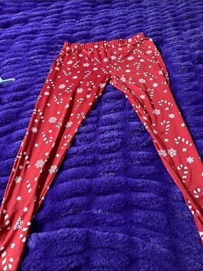 Hybrid Apparel Red Holiday Print Leggings